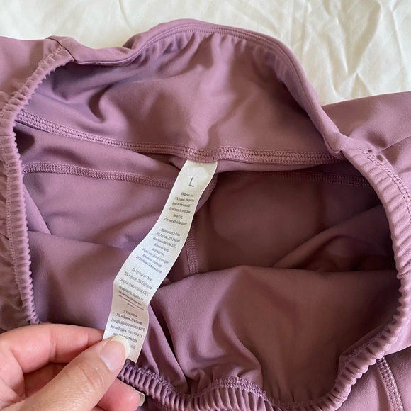 JOYSPELS Maternity Shorts with Pockets - 8” - Picture 6 of 7